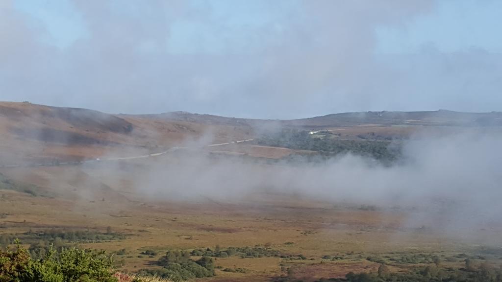 Sur La Route Des Myrtilles Gouézec Kamer foto